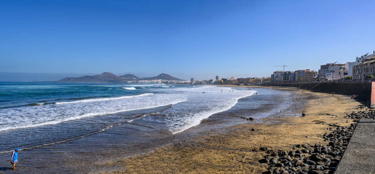 1 Playa de las Canteras by Pixabay
