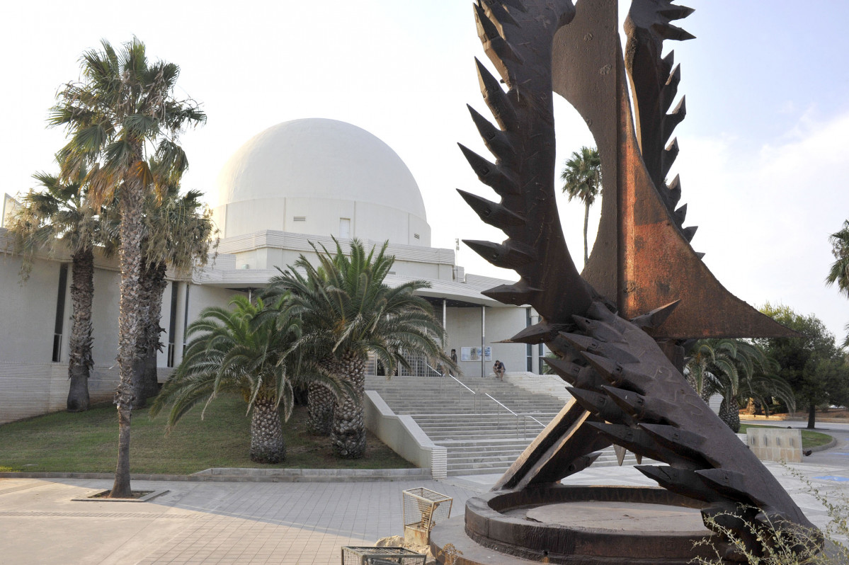 Planetario Exteriores (slowphotos.es) 02