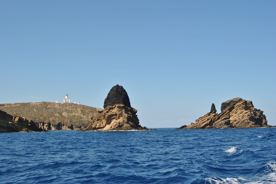 Columbretes islands 1732798 960 720