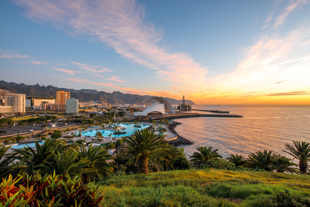 DEST SPAIN CANARY ISLANDS SANTA CRUZ DE TENERIFE shutterstock premier 362881445 Universal Within usage period 28200