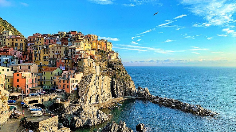 PRECIPICIO 6   MANAROLA