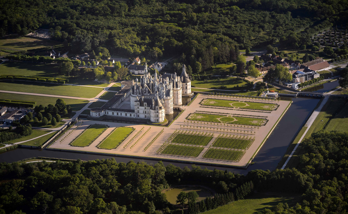 Chateau Chambord Vol Montgolfiere u00a9L de Serres