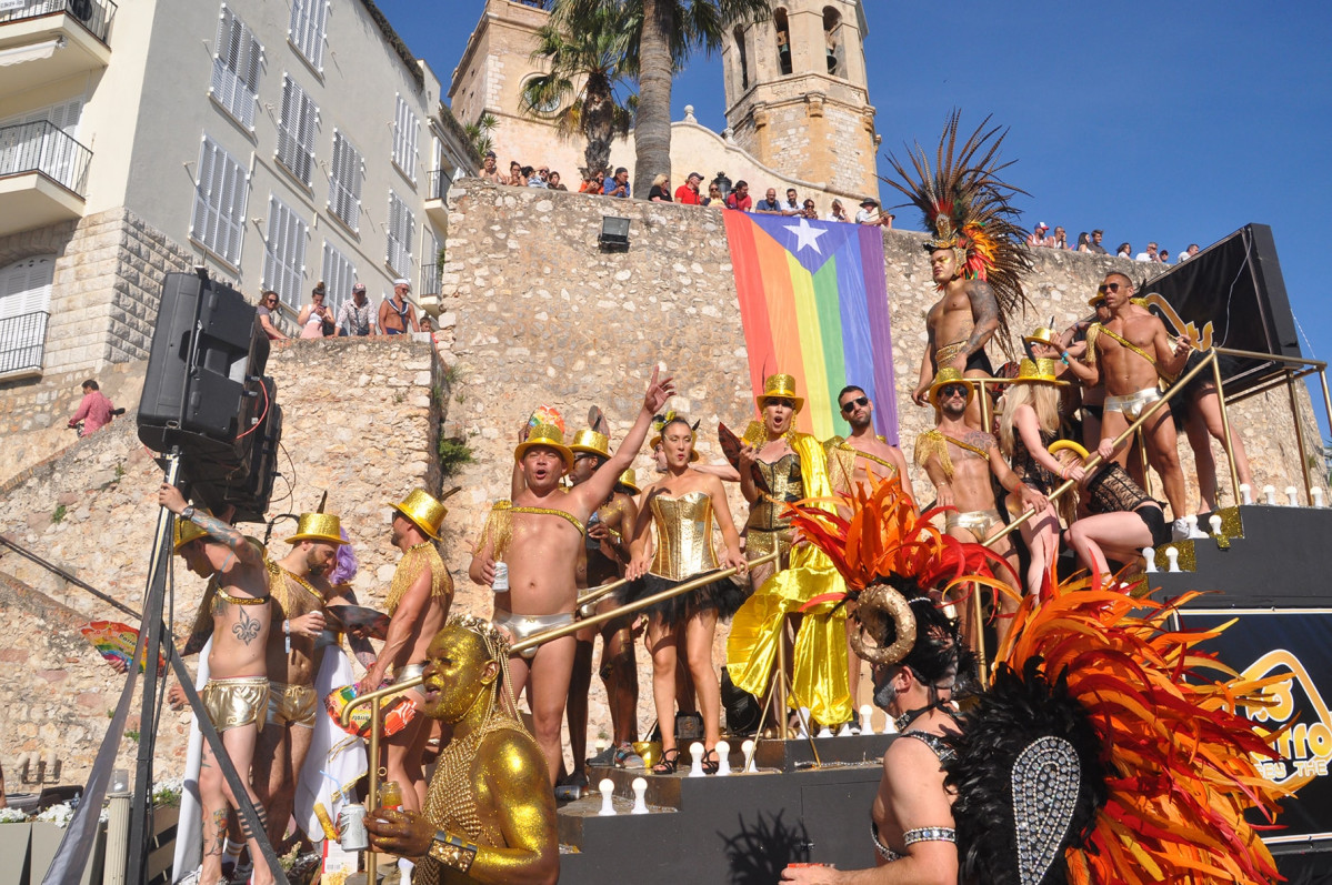 03 Rua Gay Pride Sitges min