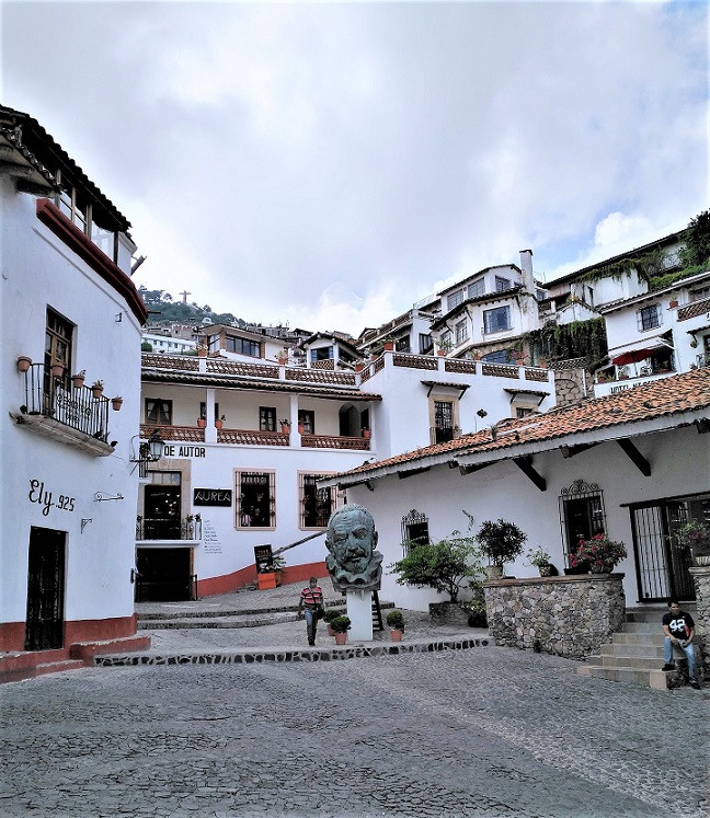 TAXCO 2 VIAJES Y LUGARES