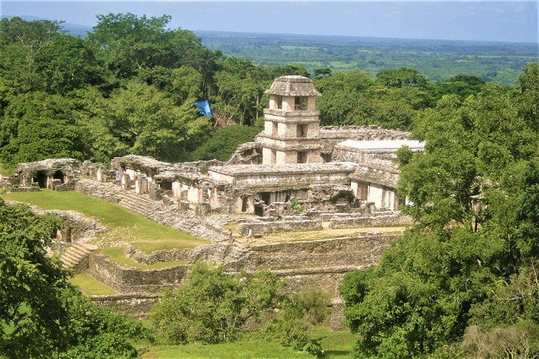 PALENQUE 3 VIAJES Y LUGARES