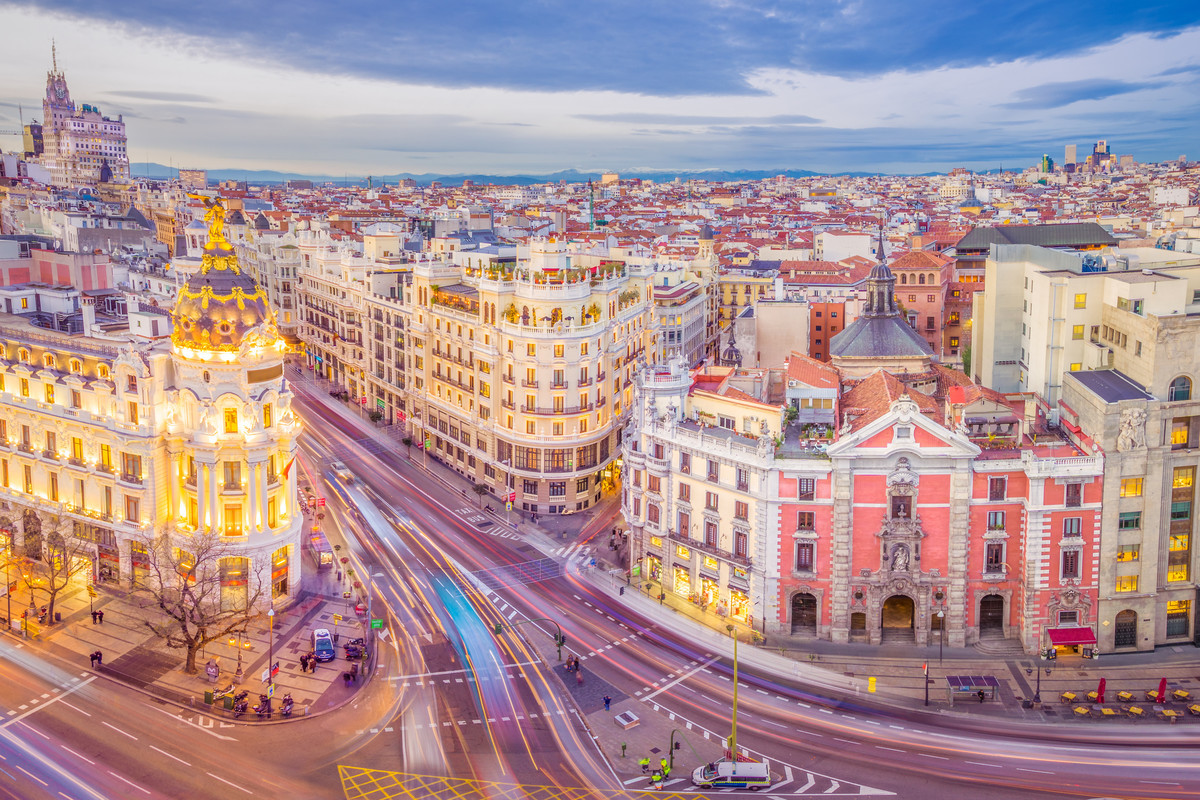 DEST SPAIN MADRID CALLE DE ALCALA GRAN VIA shutterstock premier 554453284 Universal Within usage period 34849