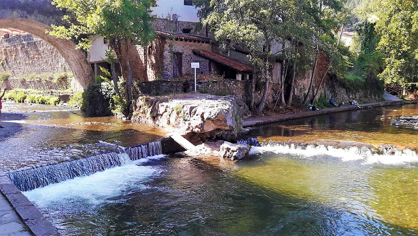 POTES 2 VIAJES Y LUGARES