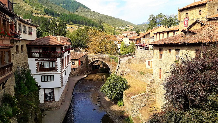 POTES 6 VIAJES Y LUGARES