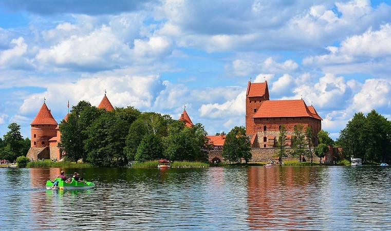 TRAKAI 6 VIAJES Y LUGARES