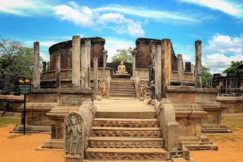 POLONNARUWA 5 VIAJES Y LUGARES