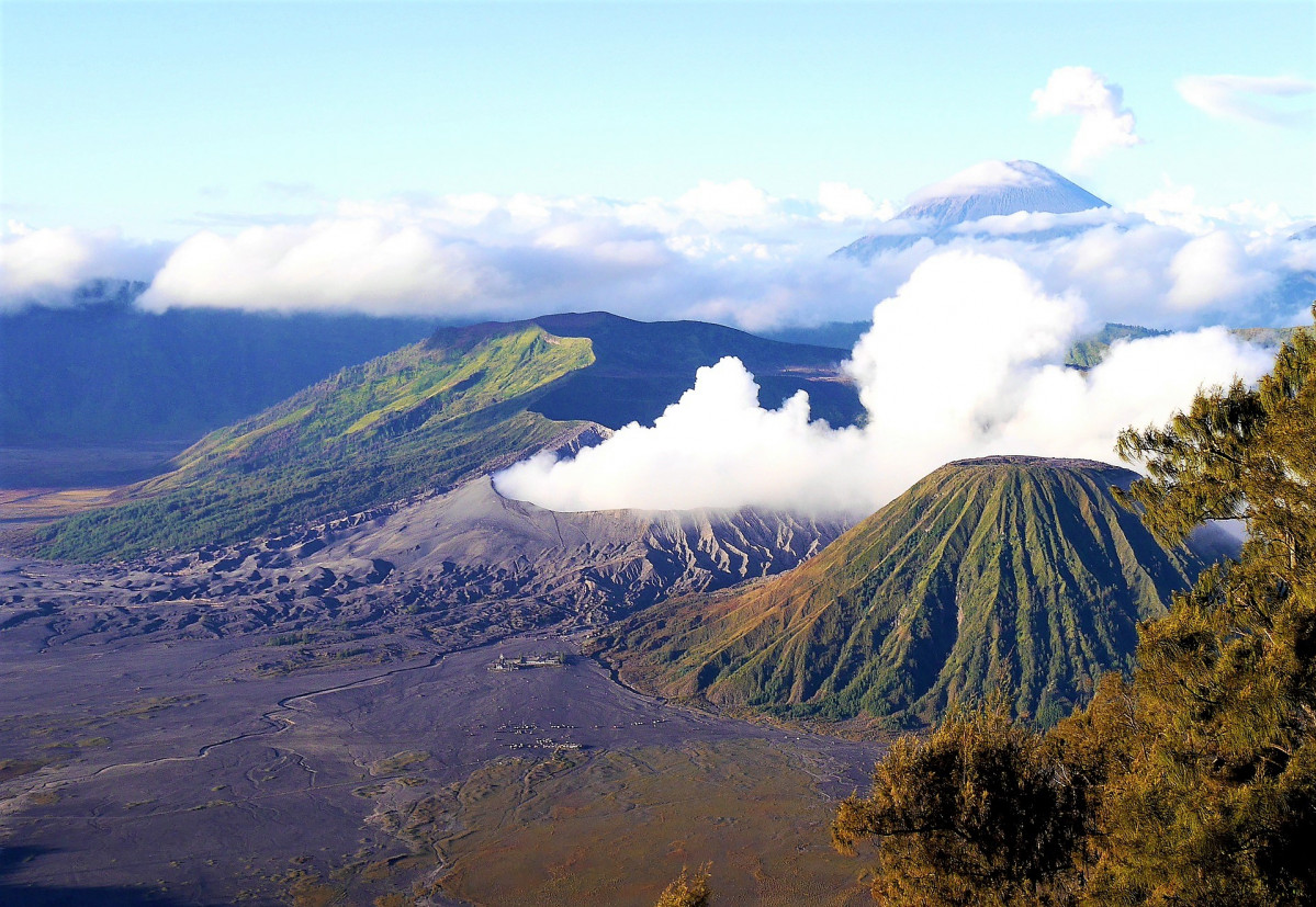 BROMO 3 VIAJES Y LUGARES