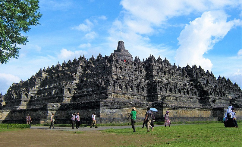 BOROBUDUR 2 VIAJES Y LUGARES