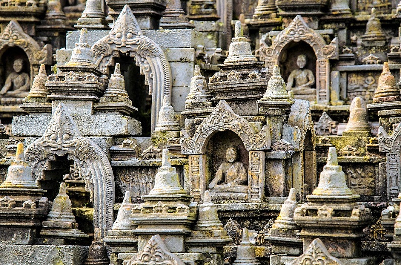 BOROBUDUR 3 VIAJES Y LUGARES