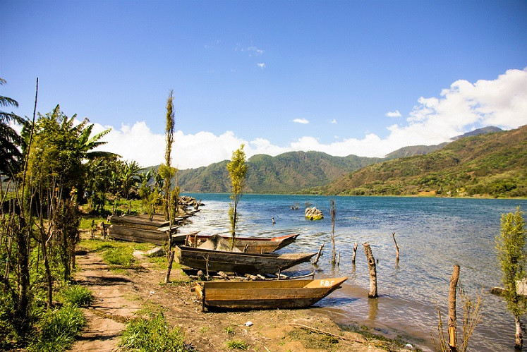 ATITLÁN 5 VIAJES Y LUGARES