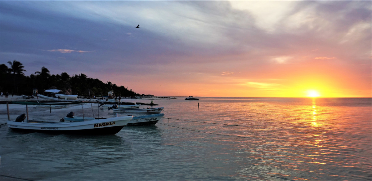 HOLBOX 2 VIAJES Y LUGARES