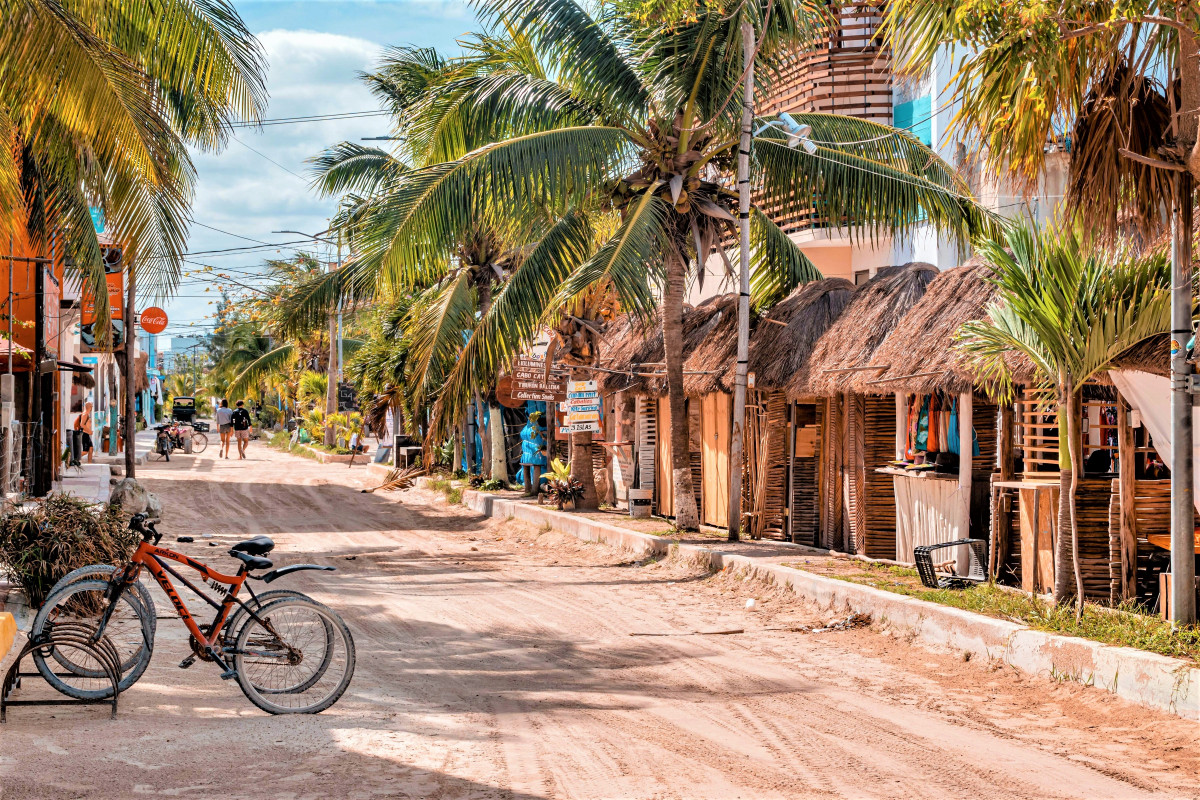 HOLBOX 7 VIAJES Y LUGARES