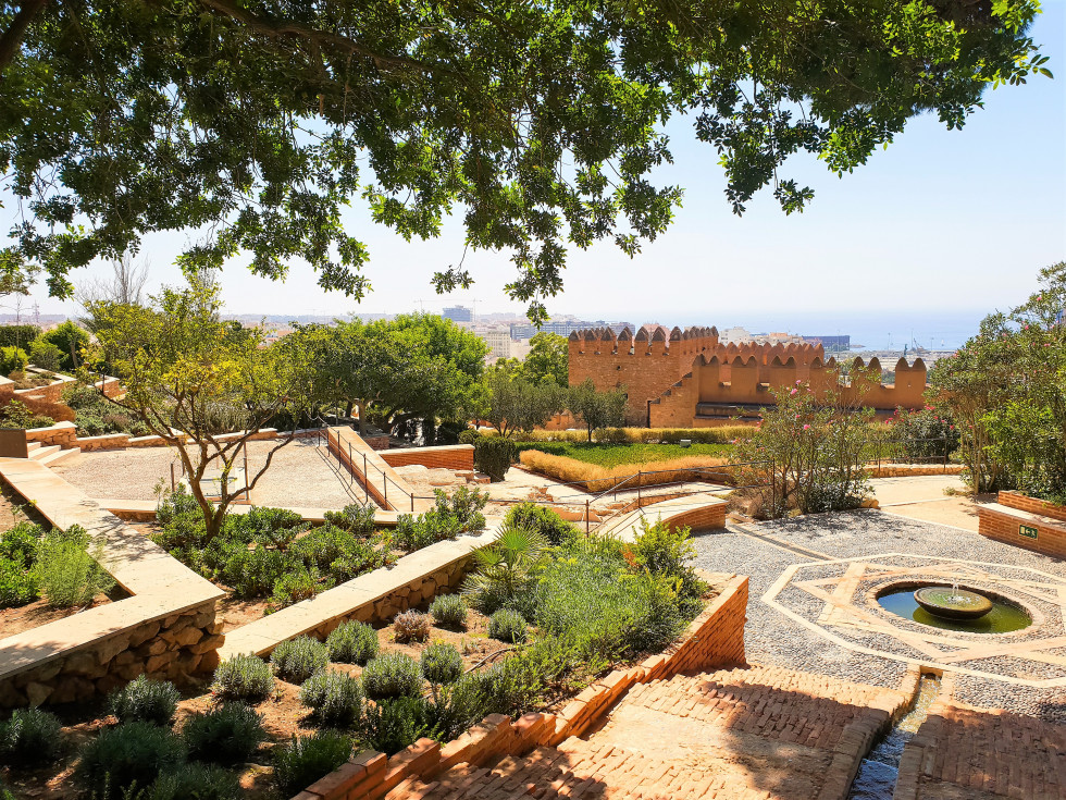 2... Jardines y vistas Alcazaba