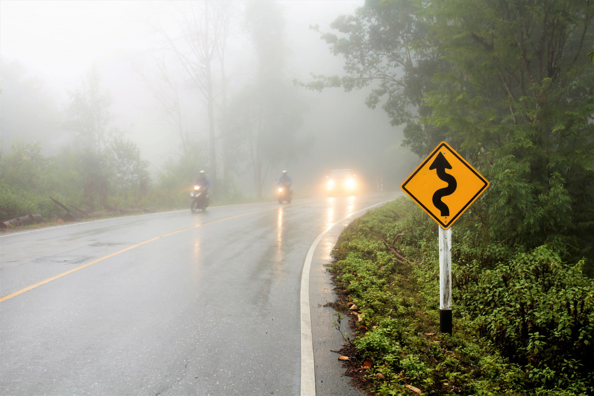 Cómo circular en moto seguros con mal tiempo 14