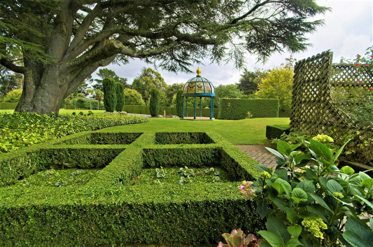 Larnach castle gardens 5115060 1920