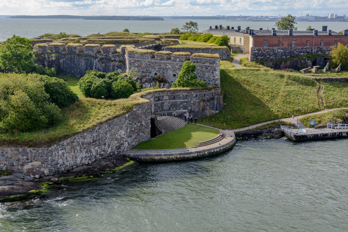 Helsinki Suomenlinna AdobeStock 400275353