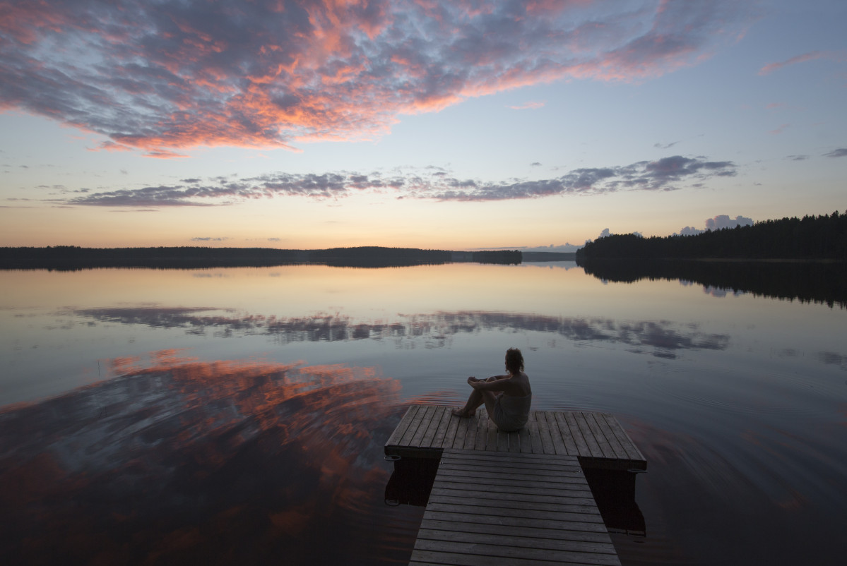 Helvetinjarvi nationalpark lake swimming Tea Karvinen 6647