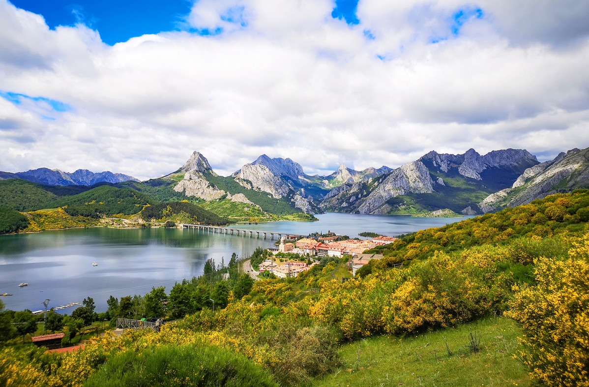 VISTAS RIAÑO