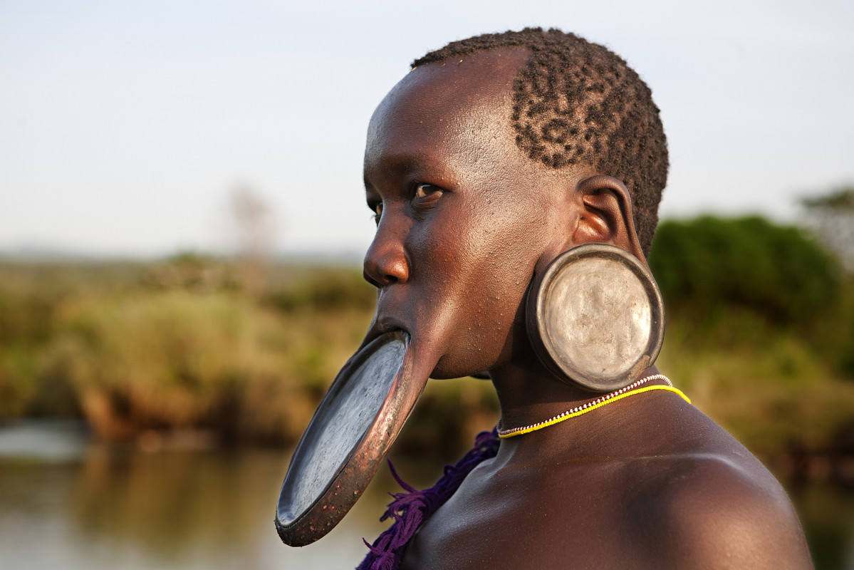 ETIOPIA plato labial surma kibish riftvalley