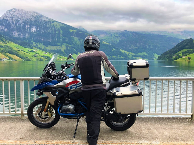 En moto por Suiza (1)