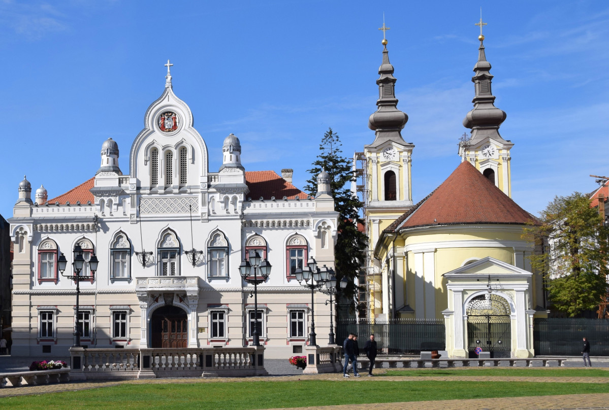 7. Timișoara (Rumanía), Elevsis (Grecia) y Veszprém (Hungría), Capitales Europeas de la Cultura   Timișoara
