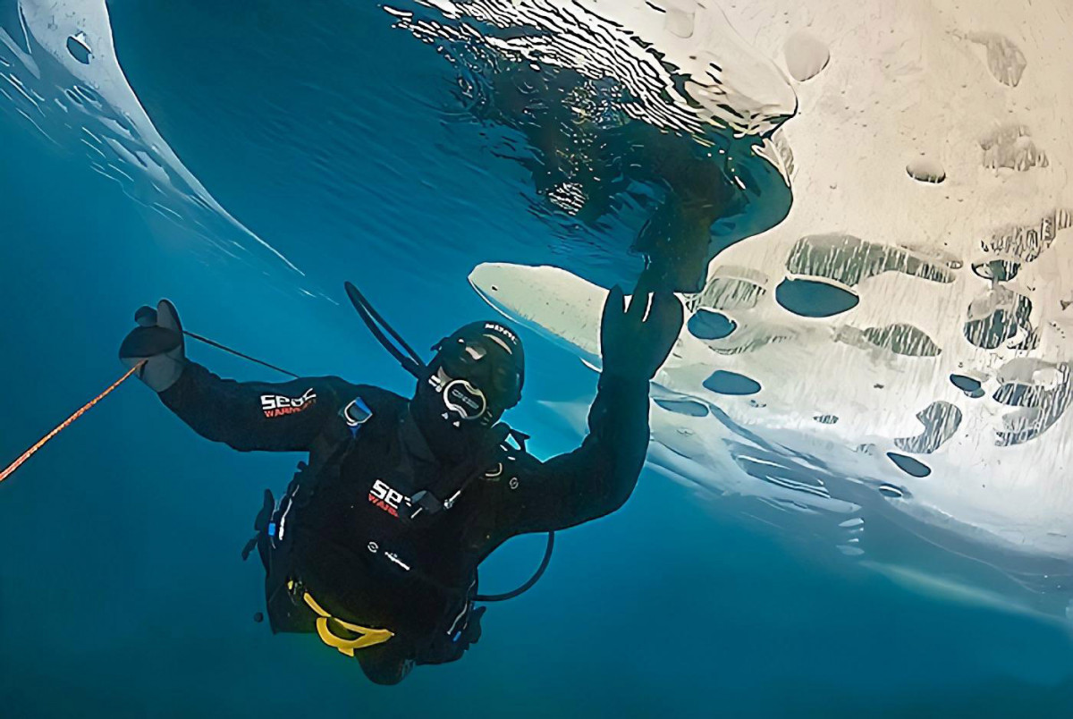 Buceo bajo el hielo en el Pirineo 2