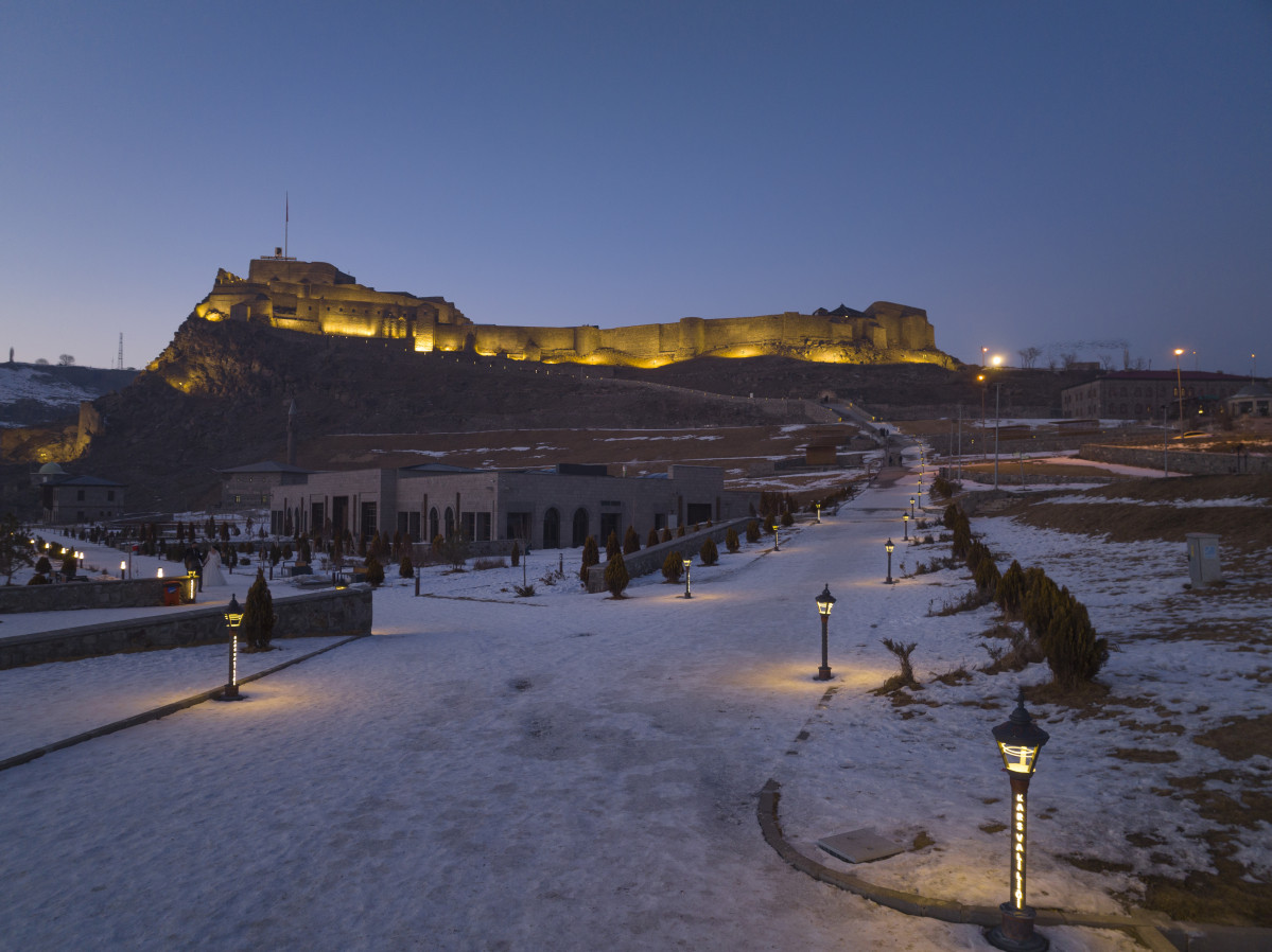 Kars Castle 5272x3948px  300 dpı (4)