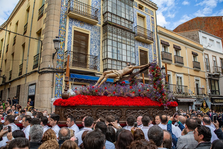 PROCESION DE LOS ESTUDIANTES