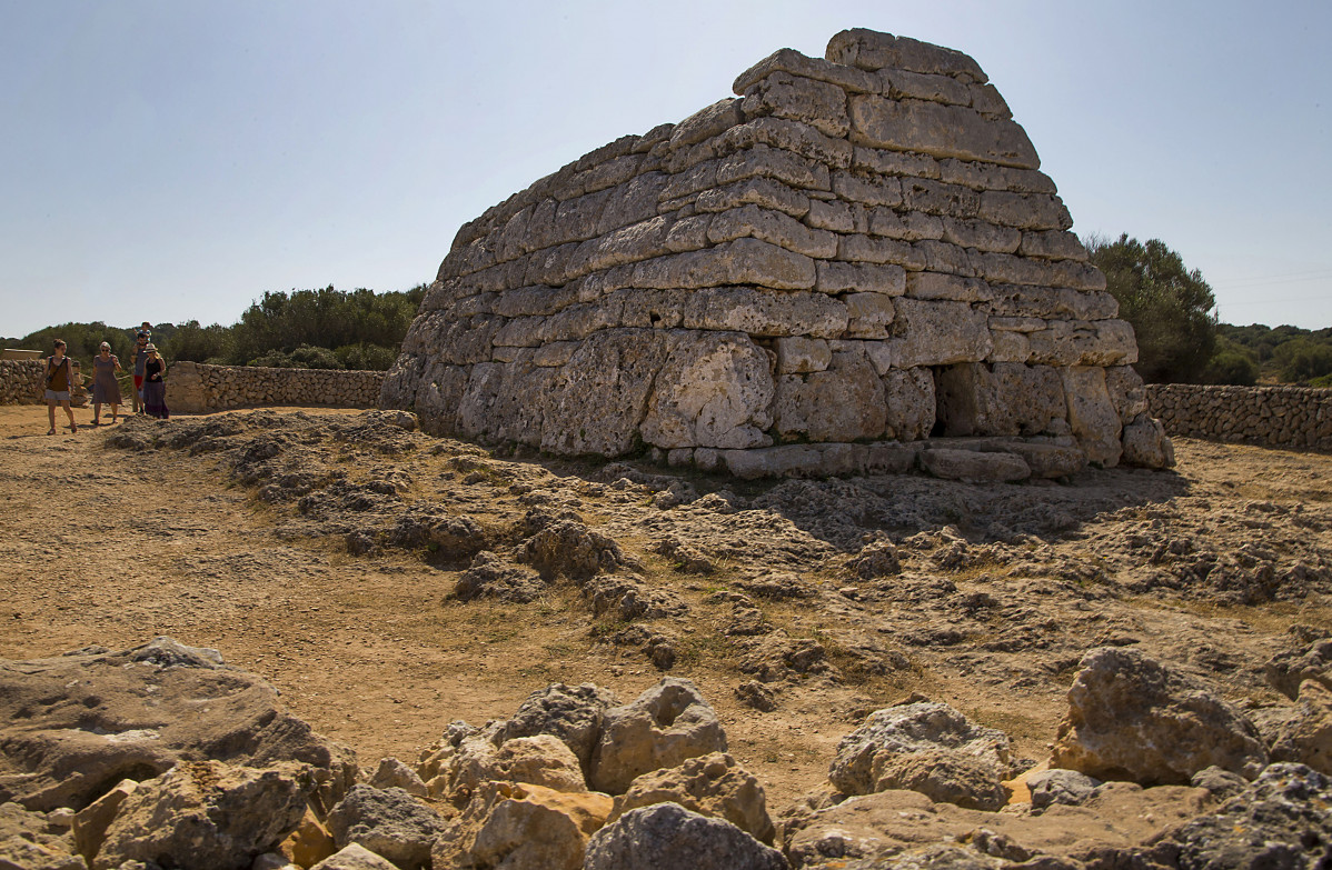 Naveta des Tudons