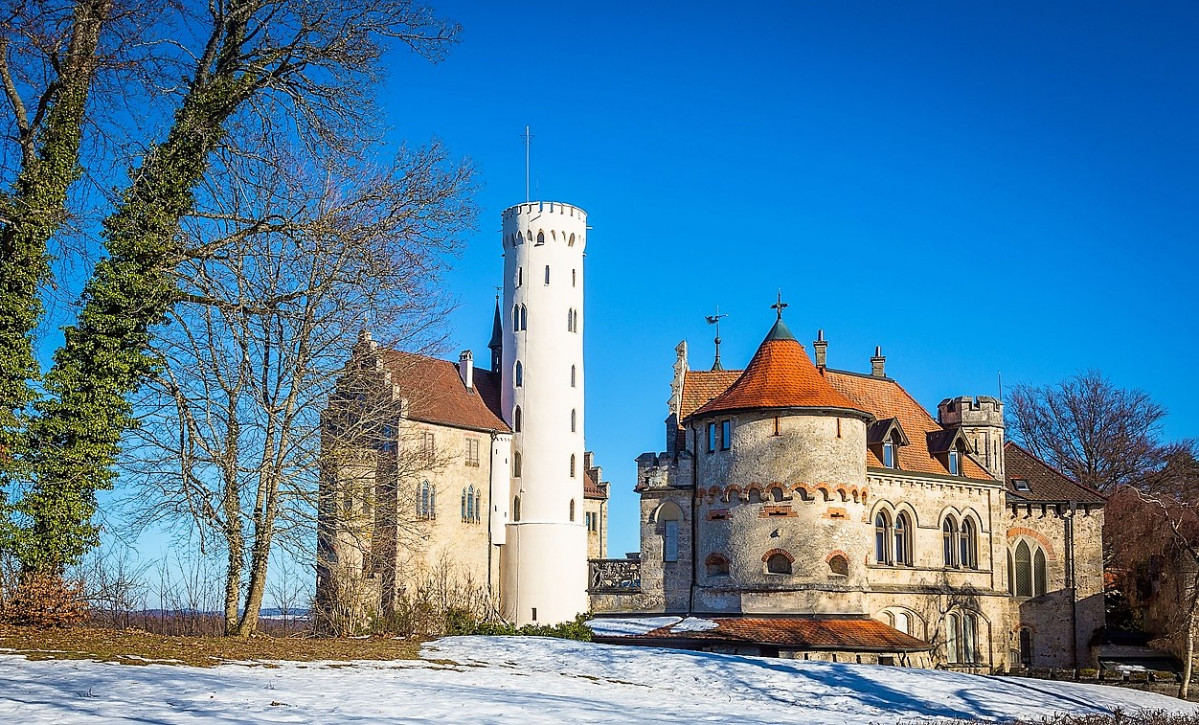 Lichtenstein castle g80fbe4998 1280