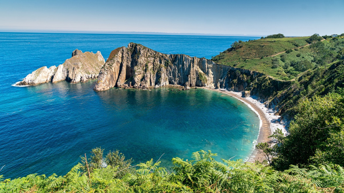 6 Playa del Silencio by Pixabay