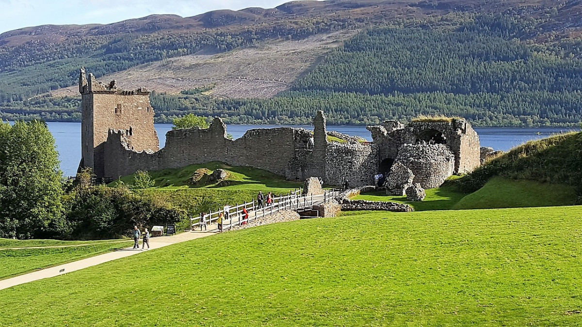 Urquhart castle g4fc4fcf5c 1280