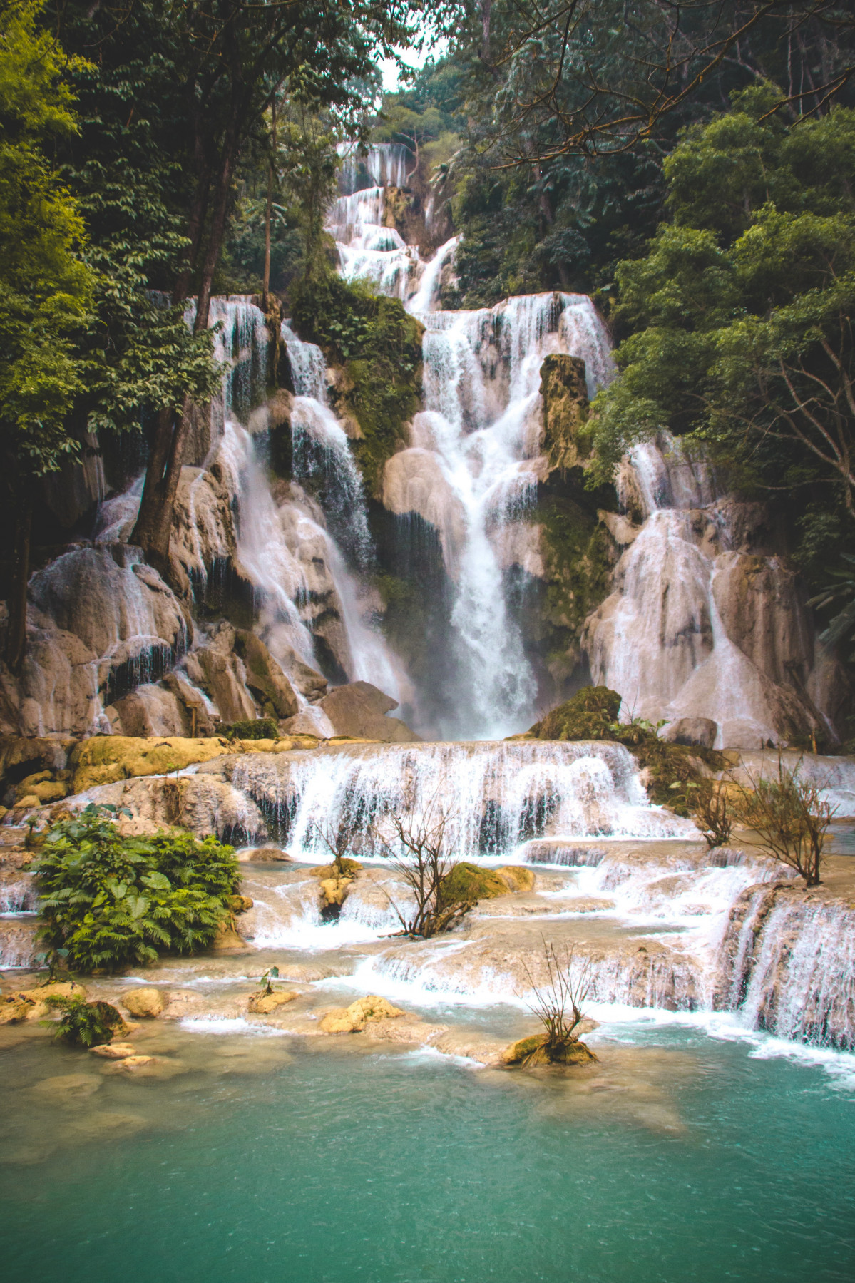 7... CASCADASkuang si waterfalljpg