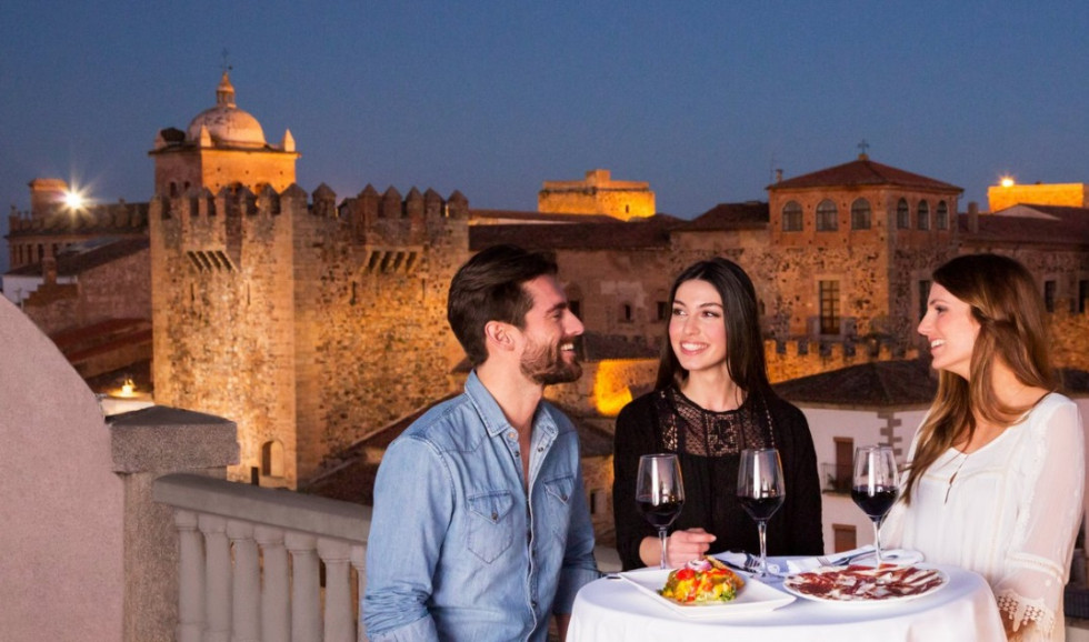 GASTRONOMIA. jamon, buen vino, tiempo, torre bujado, toledo moctezuma