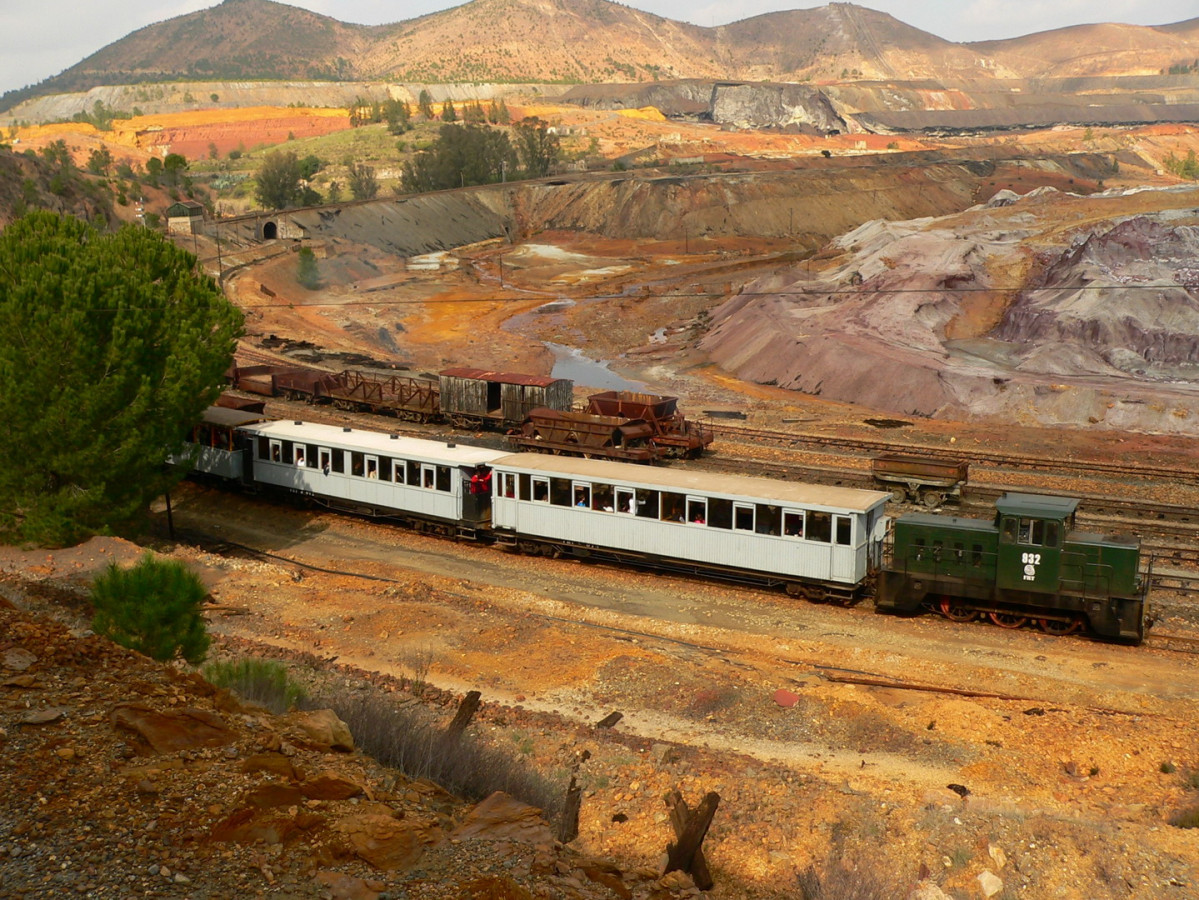 Minas de Riotinto Loco 932 a su paso por Zarandas Naya, foto ADD 2009