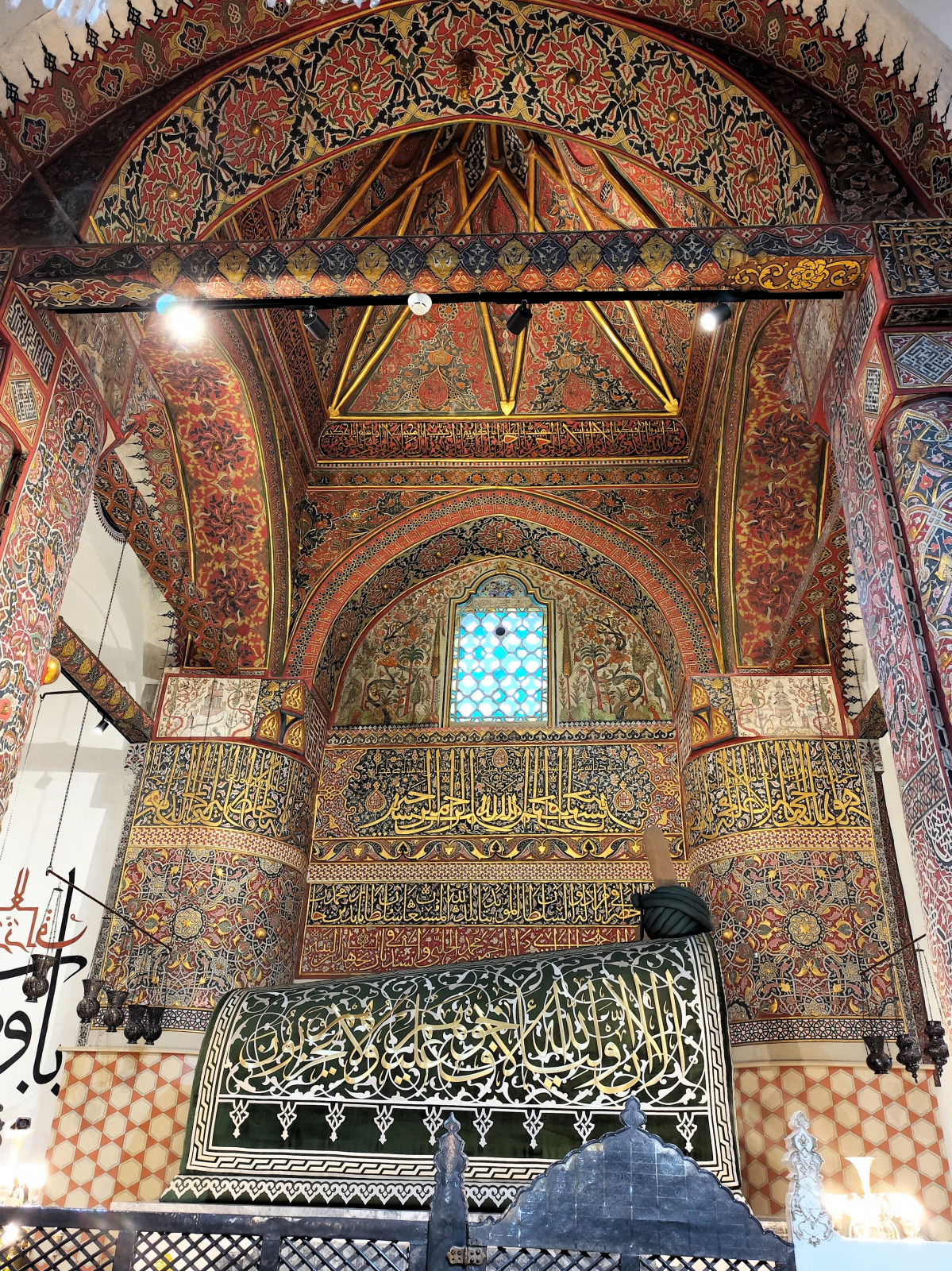 IMG 20250415 170231 Tumba de Mevlana
