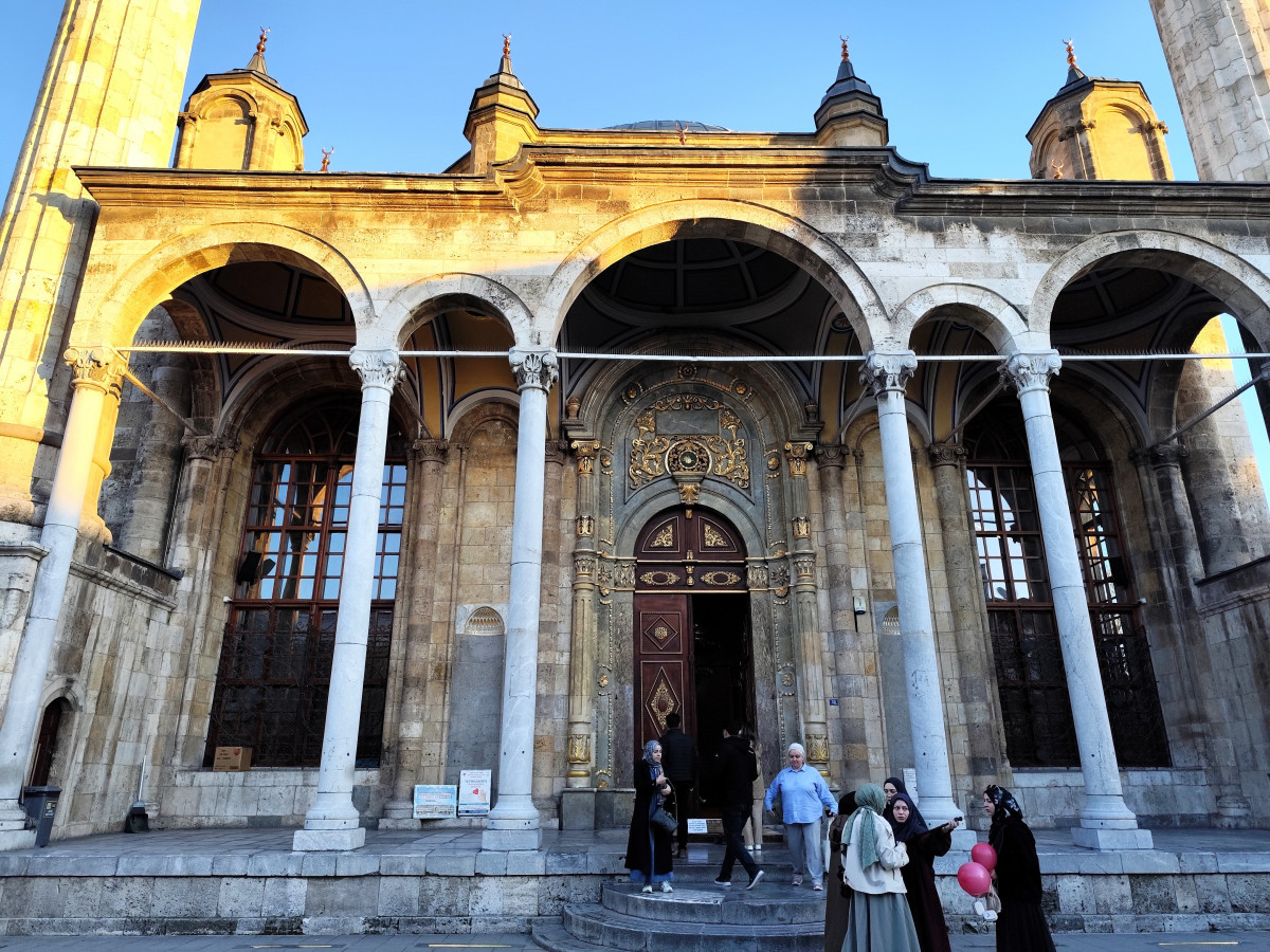 IMG 20250415 190330 Mezquita Azizia