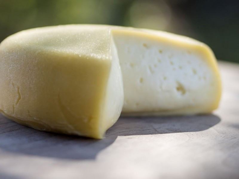 Queso cremoso leche ecologica de vaca arqueixal