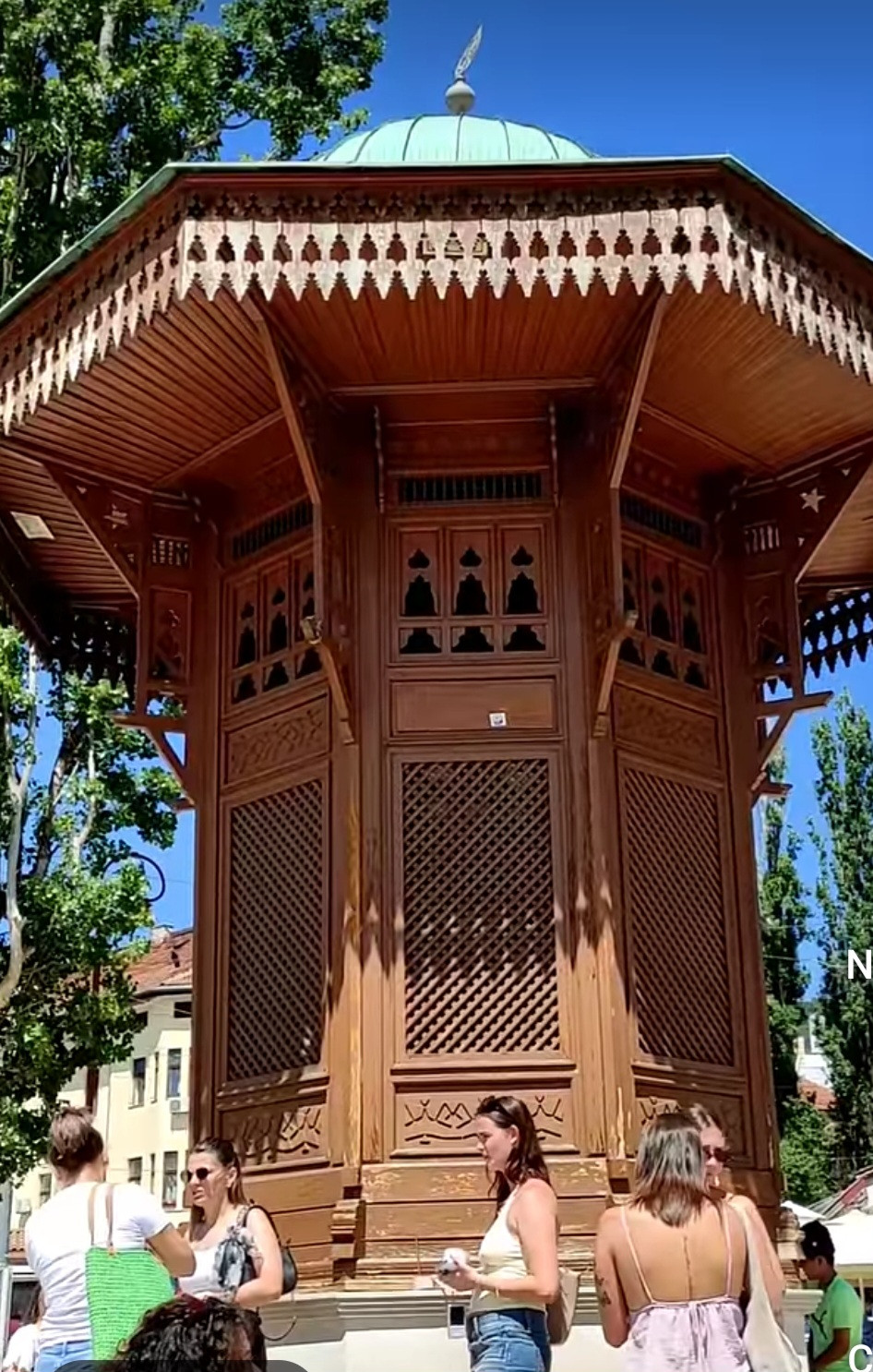 Fuente de madera de Sebilj