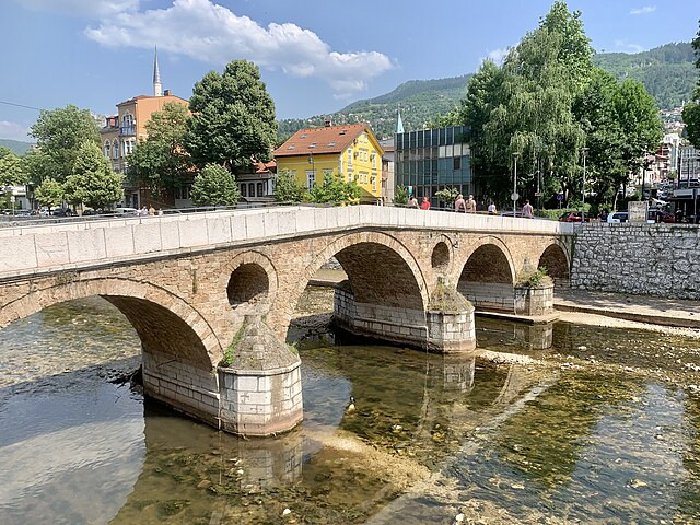 Puente Latino